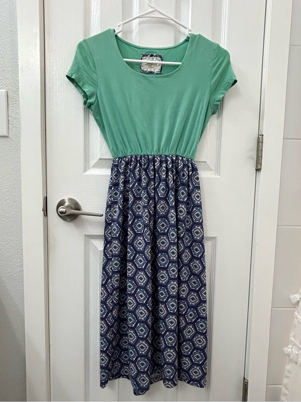 Women’s Mint Green Top Navy Patterned Skirt Casual Dress